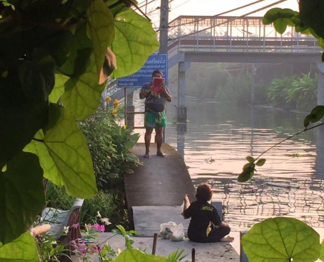Maa Damnoen B And B ดำเนินสะดวก ภายนอก รูปภาพ